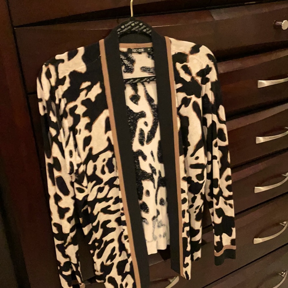 Beautiful new open long light weight sweater
